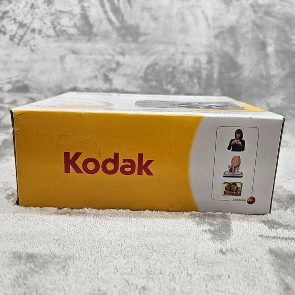 New Kodak EasyShare C713 7MP Digital Camera Sealed In Original Package - Picture 3 of 9
